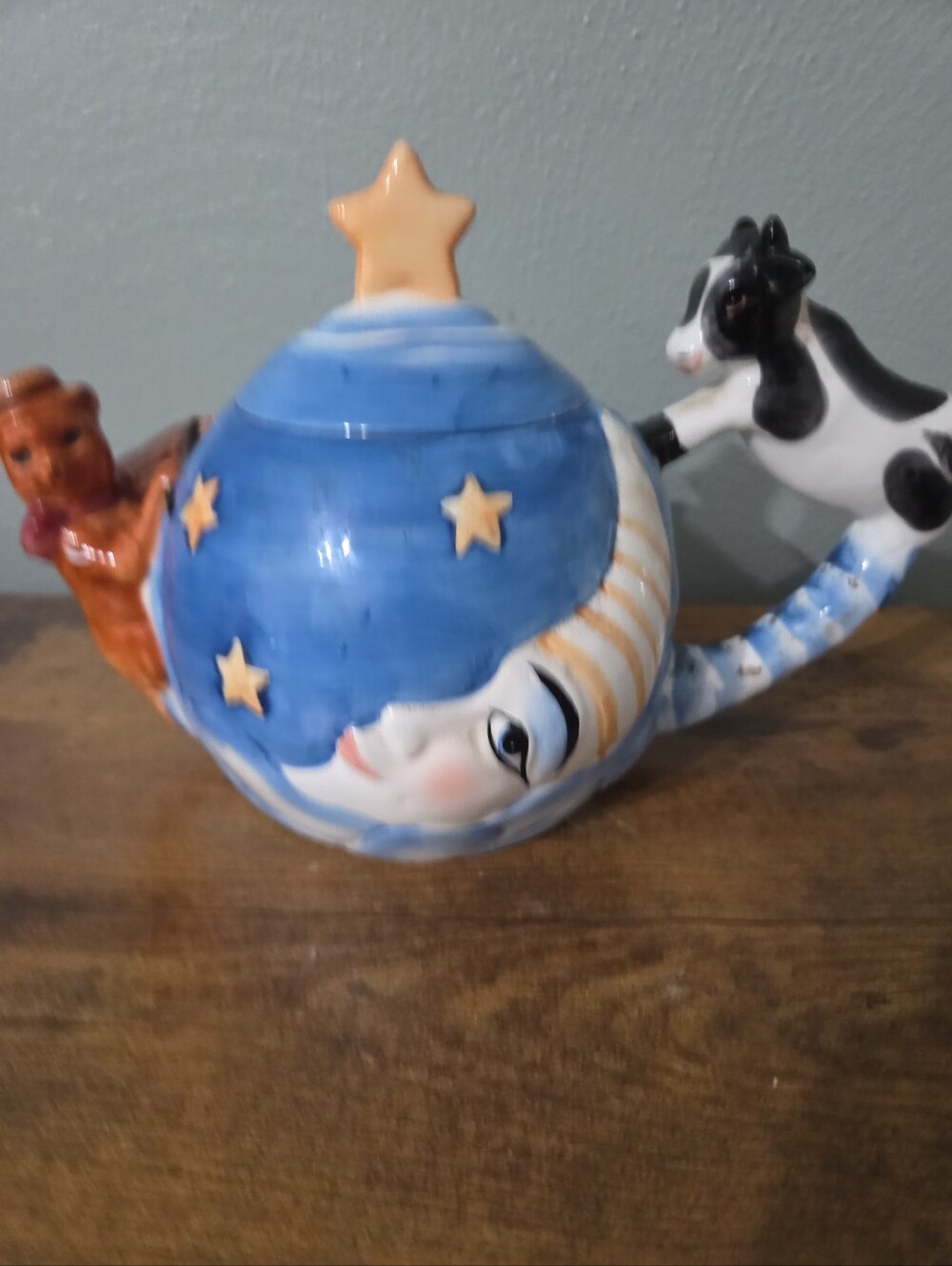 Vintage Nursery Rhyme Ceramic Teapot The Cow Jumped Over The Moon by Design Pac.